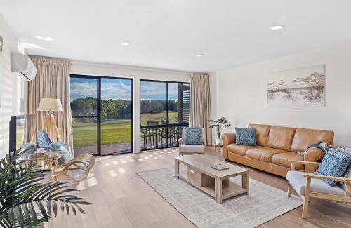 Salamander Bay House | Horizons Fairway Views Townhouse 108
