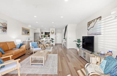 Salamander Bay House | Horizons Fairway Views Townhouse 108
