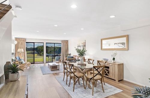 Salamander Bay House | Horizons Fairway Views Townhouse 108