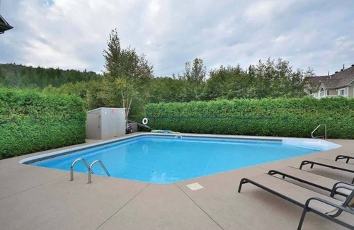 Saint-Sauveur Condo | Horizons | Piscine Creusé | Condo Spacieux