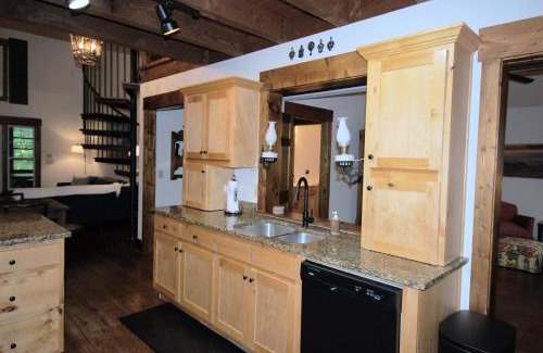 Highlands House | Horse Cove Haven
