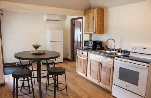 Rapid City Cabin | Horse Creek Resort - Cabin 1