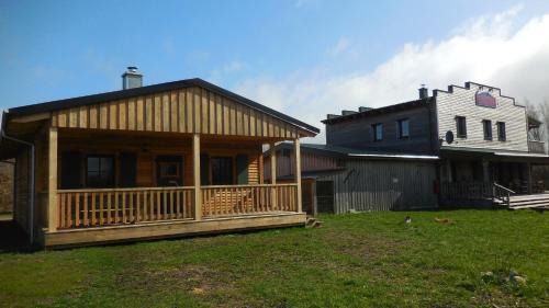 Saal House | Horse Lake Ranch