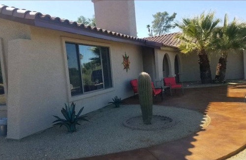 Wickenburg House | Horse property on the golf course