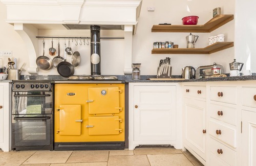 Beaminster Cottage | Horsehill Cottage -located in its own magical woodland setting near Stoke Abbot.