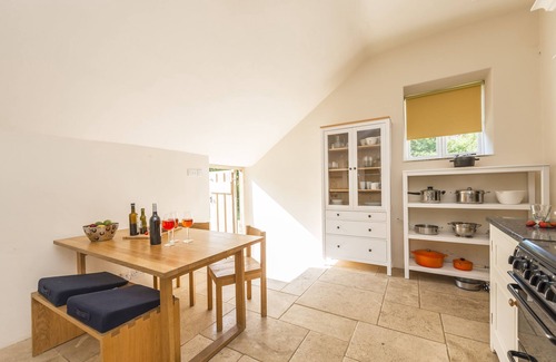 Beaminster Cottage | Horsehill Cottage -located in its own magical woodland setting near Stoke Abbot.