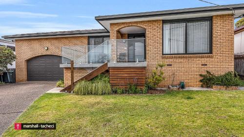 Bermagui House | Horseshoe Beach House 4 Young Street, Bermagui