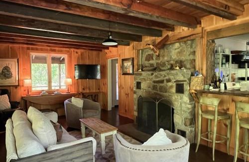Asheville House | Horseshoe Hollow