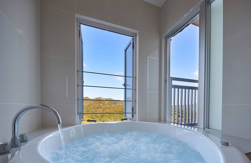 Motobu Hotel | Hoshi no Terrace Motobu Yamazato