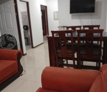 Santa Ana House | Hospedaje Adrianita