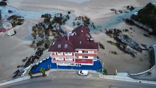 Isla Hotel | Hospedaje Benimar