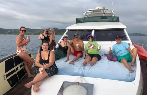 Panama Beach Boat Rental | Hospedaje en Yate privado golfo de papagayo