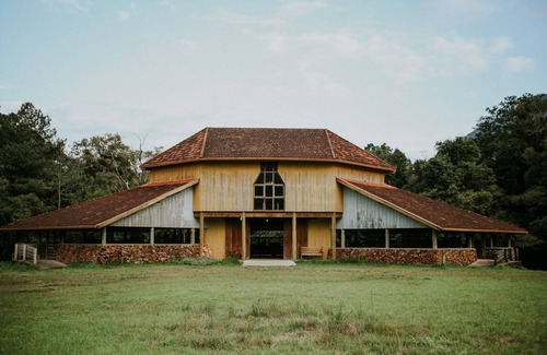Canela Cottage | Hospedaria em Meio a Natureza. Conforto e Tranquilidade Exclusivo