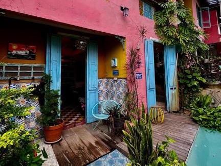 Porto da Madama House | Hospedaria Santa Bárbara