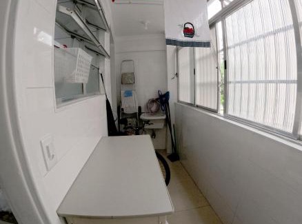 Gonzaga Apartment | Hospede-se a 3 min da praia do Gonzaga, Santos