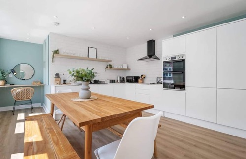 Sefton Park Apartment | Host Apartments Lark Lane Hideaway
