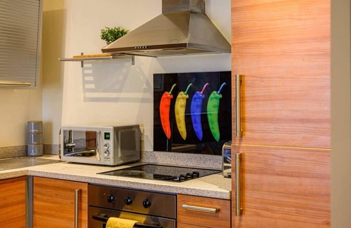 St George's Quarter Apartment | Host Apartments Queen Square Apartment