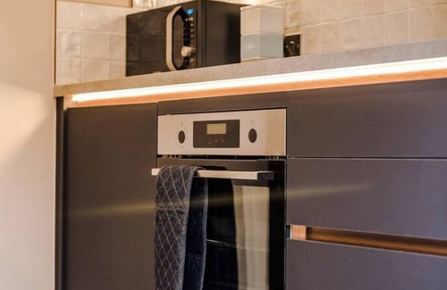 Hope Street House | Host Apartments The Pilgrim Coach House II