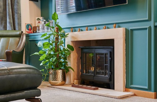 Liverpool House | Host Stay 19 Garswood