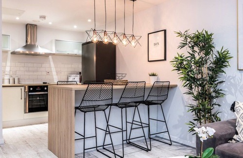 Baltic Triangle Apartment | Host & Stay | Baltic Balcony Apt
