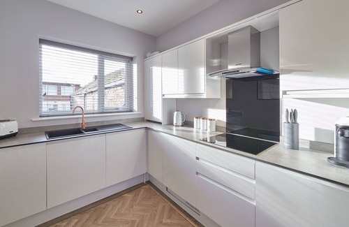 Redcar Apartment | Host Stay Bellevue Apartment 1