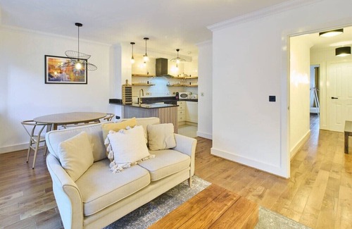 Canterbury Apartment | Host & Stay | Bellflower Mews
