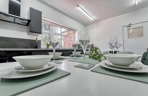 Kidderminster House | Host & Stay | Chester House Retreat