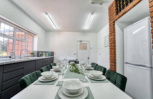 Kidderminster House | Host & Stay | Chester House Retreat