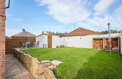 Marske-by-the-Sea House | Host & Stay | Coast Farm Cottage