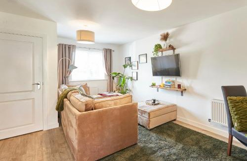 Highnam House | Host & Stay - Cornflower Way