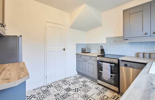 Longhoughton House | Host & Stay | Crab Cottage