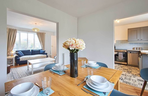 Longhoughton House | Host & Stay | Crab Cottage