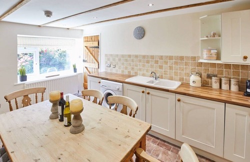Berwick-upon-Tweed House | Host & Stay | Eden Cottage