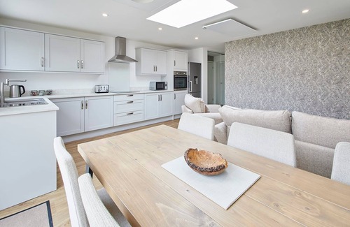 Sunderland House | Host Stay Emilyn House