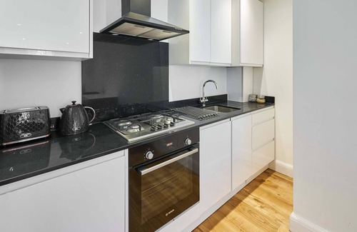 Windsor Apartment | Host Stay Eton House