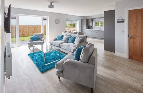 Brotton House | Host & Stay | Badgers Cottage
