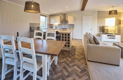 Hexham Ski Chalet | Host & Stay | Hazelwood Deluxe Lodge
