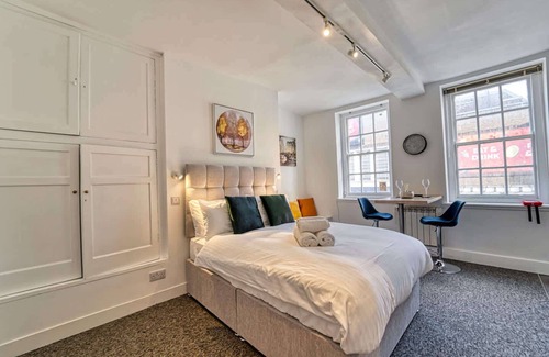 Pontrilas Apartment | Host & Stay | Hills Apartment