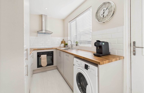 Durham House | Host & Stay | Jomor House