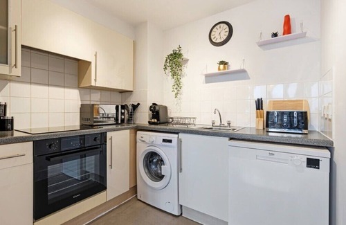 St George's Quarter Apartment | Host & Stay | Knowledge Quarter Apartment