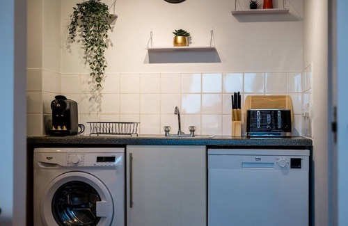 St George's Quarter Apartment | Host & Stay | Knowledge Quarter Apartment