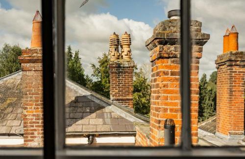 Fakenham House | Host & Stay - Manor View