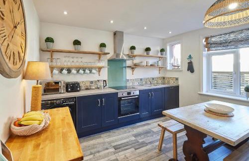 West Cliff House | Host & Stay - Mumbles Cottage