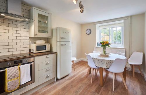 Newbrough House | Host & Stay - North Cottage