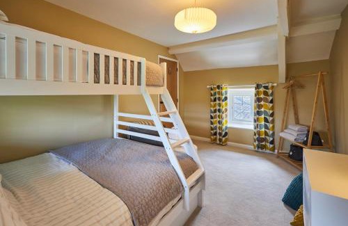 Newbrough House | Host & Stay - North Cottage