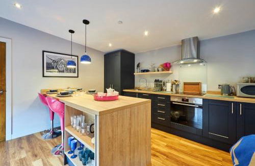 South Charlton Ski Chalet | Host & Stay - Ocean Blue Lodge