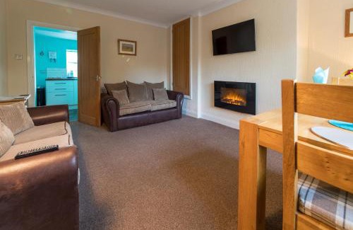 Belford House | Host & Stay - Poppy Cottage