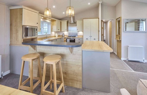 Low Gate Ski Chalet | Host & Stay | Portland Three