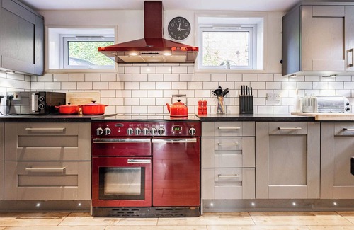 Reedham Cottage | Host & Stay | Riverside Cottage