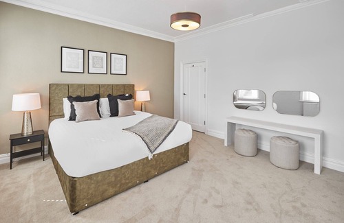 Pateley Bridge House | Host & Stay | Roslyn House
